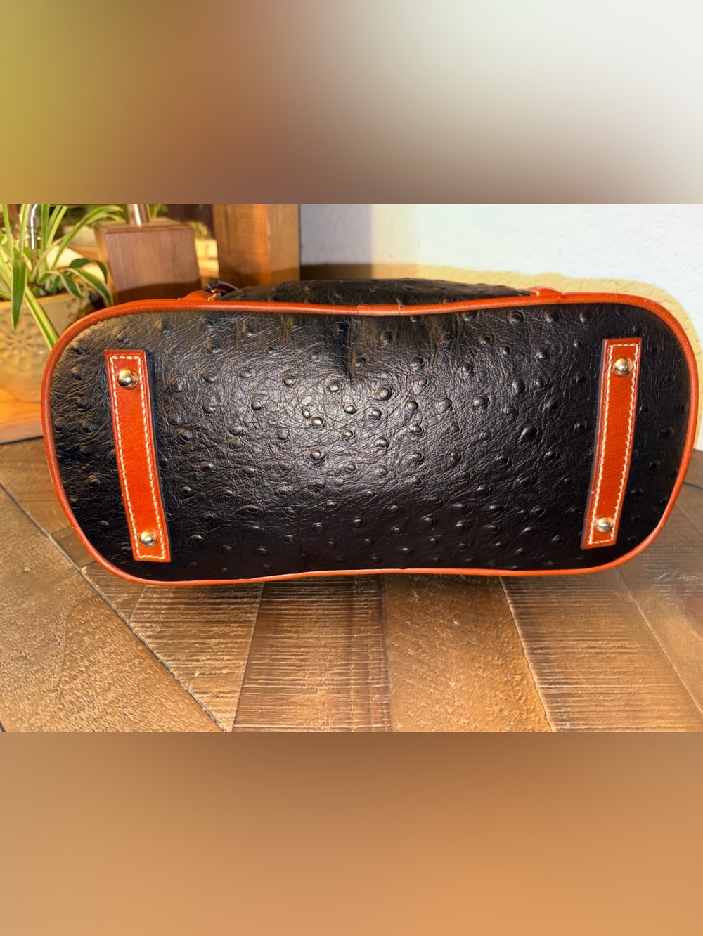 NWOT Dooney & Bourke Ostrich Embossed Leather Hobo Shoulder Bag Black & Cognac - Picture 7 of 14